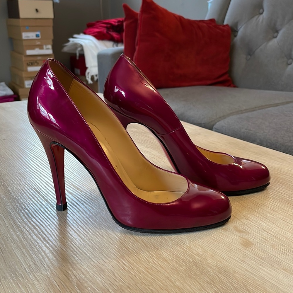 Louboutin Ron Ron 85MM Cramberry Patent Leather - 37